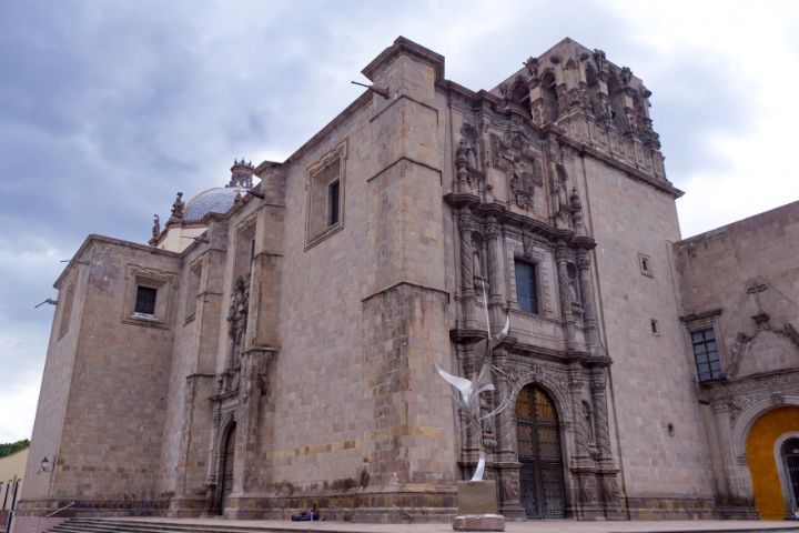 サン・アグスティン教会の外観のイメージ