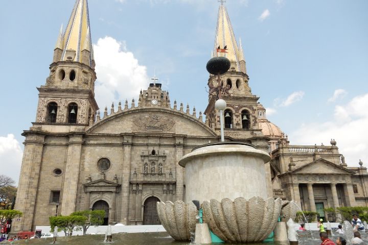 グアダラハラ大聖堂の外観のイメージ