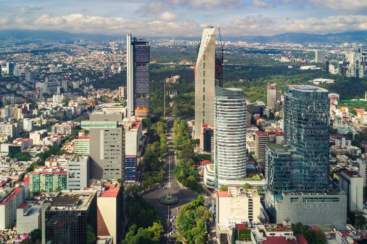 メキシコシティーのオフィス街のイメージ