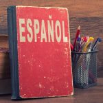 ESPAÑOLと書かれたノートの画像